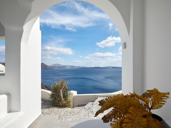 Allure Breeze Suites : photo 8 de la chambre suite junior avec bain à remous à jets extérieur chauffé