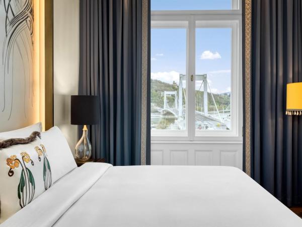 Matild Palace, a Luxury Collection Hotel : photo 1 de la chambre chambre lit king-size - vue sur rivière