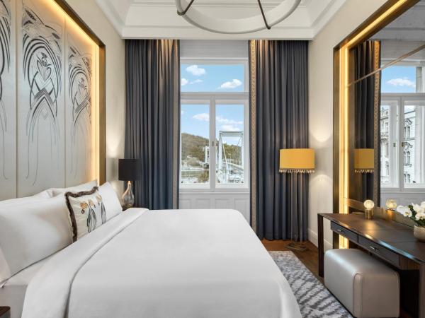 Matild Palace, a Luxury Collection Hotel : photo 4 de la chambre chambre lit king-size - vue sur rivière