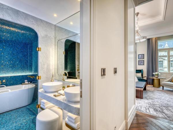 Matild Palace, a Luxury Collection Hotel : photo 7 de la chambre chambre lit king-size deluxe - vue sur ville