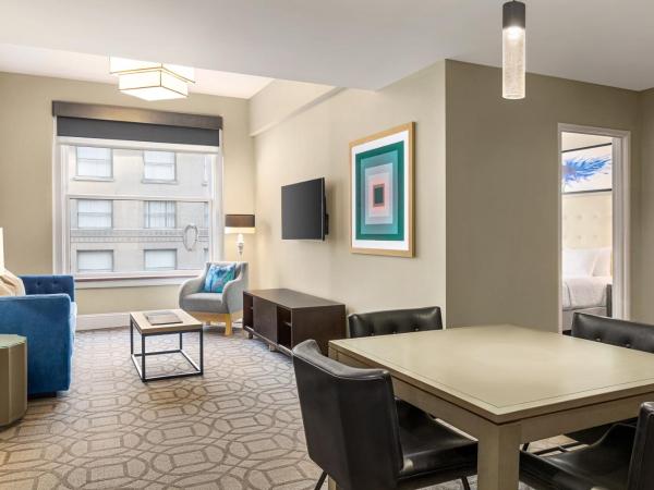 Magnolia Hotel Denver, a Tribute Portfolio Hotel : photo 4 de la chambre suite 1 chambre avec 1 lit king-size