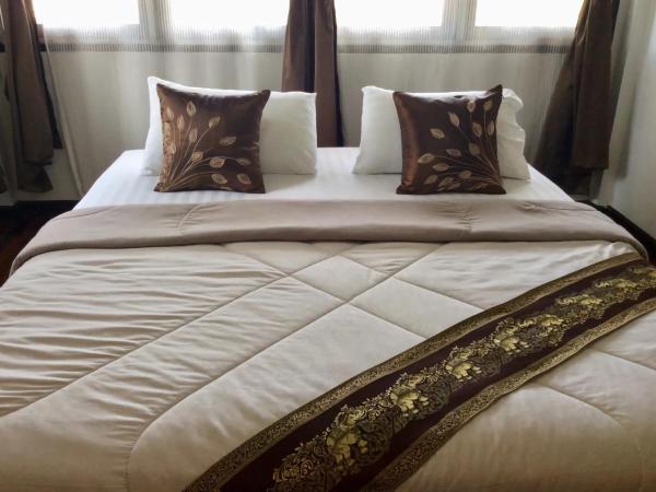 Naturbliss Resort Village : photo 2 de la chambre chambre double ou lits jumeaux avec salle de bains privative externe