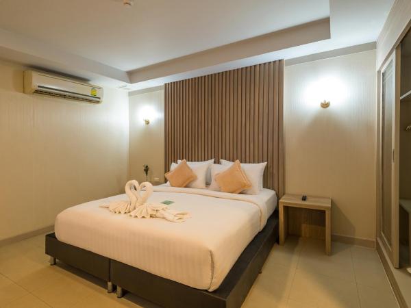 Lanta Sand Resort & Spa : photo 2 de la chambre chambre double ou lits jumeaux de luxe avec accès piscine