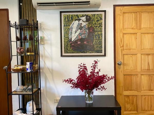 Cozycomo Bangkok : photo 8 de la chambre chambre double avec salle de bains privative