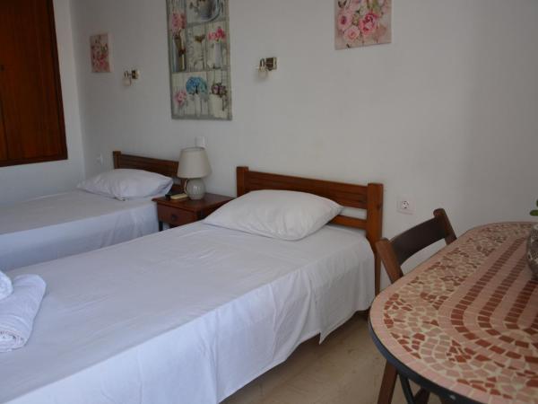 Poseidon Studios Chania Center : photo 3 de la chambre grande chambre double