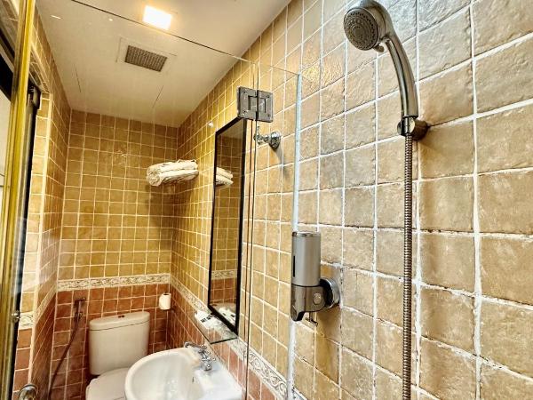 The Snooze Hotel Marine Parade : photo 4 de la chambre chambre avec lit queen-size et terrasse