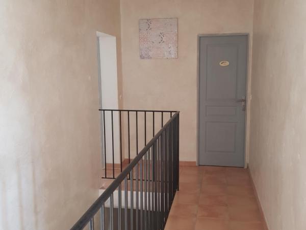 Mas Clement - Chambre et table d'hôtes : photo 3 de la chambre chambre lits jumeaux