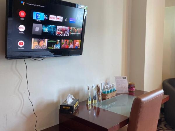 BV1 STUDIO KK CITY CENTRE WITH POOL NEAR Imago : photo 9 de la chambre suite