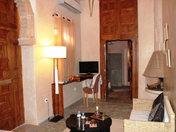 Riad Kalaa 2 : photo 10 de la chambre chambre deluxe double ou lits jumeaux