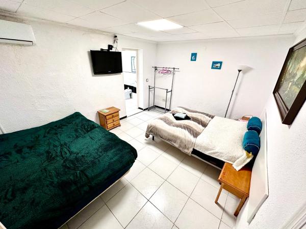 Las habitaciones de Svetlana : photo 3 de la chambre chambre quadruple avec salle de bains privative