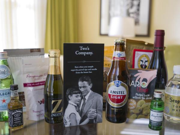 Hotel DeLuxe : photo 6 de la chambre chambre lit queen-size deluxe