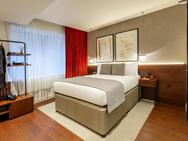 Hotel Indigo London - 1 Leicester Square, an IHG Hotel : photo 3 de la chambre chambre lit queen-size premium