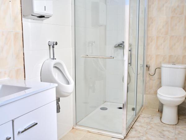 The Delight Hostel : photo 7 de la chambre chambre triple basique avec salle de bains commune