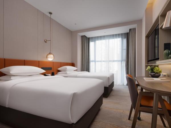 Home2 Suites By Hilton Wuhan Hankou Railway Station : photo 1 de la chambre chambre lits jumeaux confort