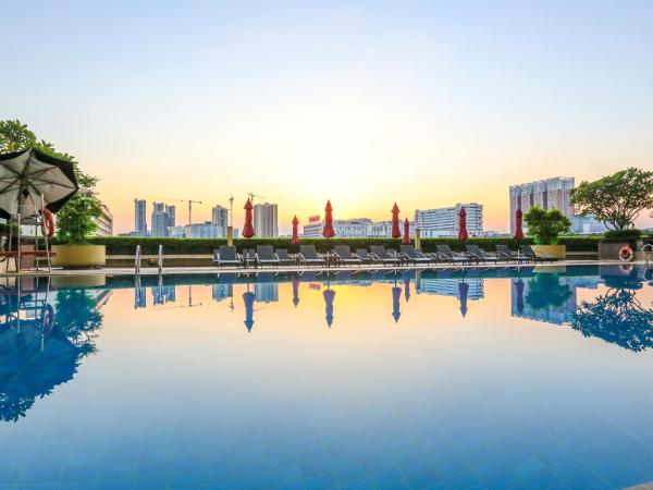 China Hotel Guangzhou-Free Shuttle Bus to Canton Fair Complex : photo 2 de la chambre chambre lit king-size deluxe