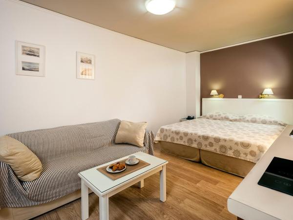 Elina Hotel Apartments : photo 1 de la chambre studio Économique (2 adultes)