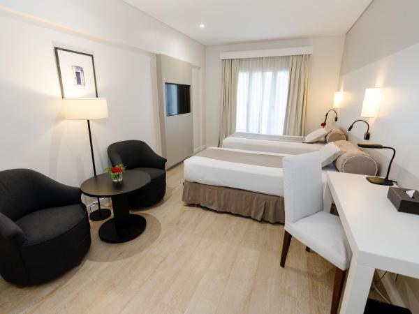 Loi Suites Recoleta Hotel : photo 2 de la chambre chambre lits jumeaux