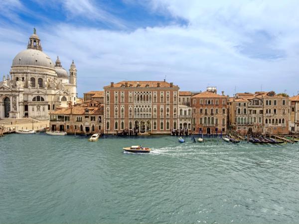 The Gritti Palace, a Luxury Collection Hotel, Venice : photo 1 de la chambre chambre plus spacieuse landmark avec lit king-size ou 2 lits jumeaux/simples - vue sur canal