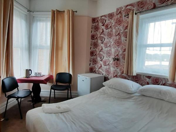 Dolphins Hotel : photo 1 de la chambre chambre double