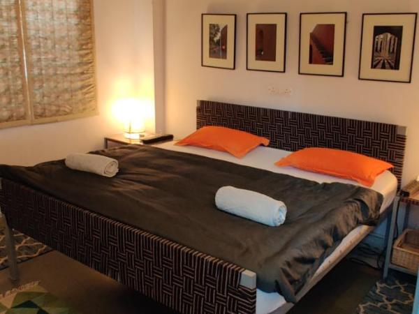 JHouse near Bhikaji : photo 2 de la chambre chambre double deluxe