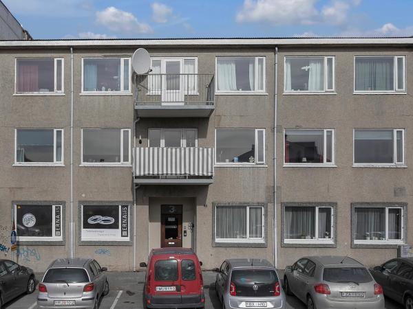 NN Urban Guesthouse : photo 2 de la chambre chambre double avec salle de bains privative