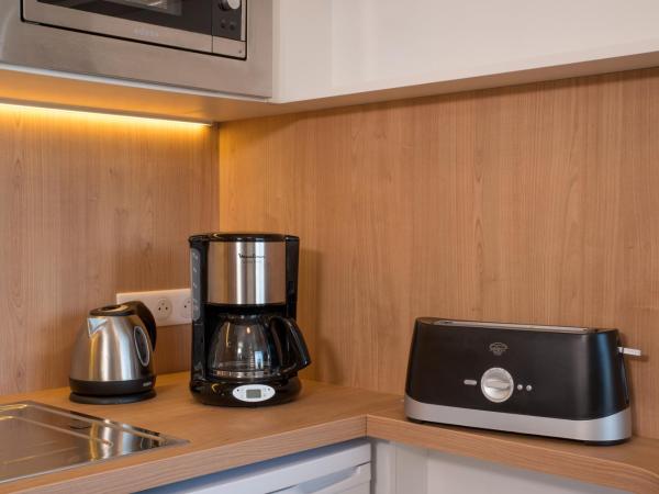 Residence Residéal Antibes : photo 5 de la chambre studio 4 personnes (rez-de-chaussée, 1er étage, 2ème étage)