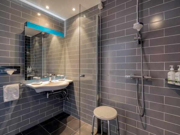 Holiday Inn Express Mechelen City Centre, an IHG Hotel : photo 3 de la chambre chambre double standard - accessible aux personnes à mobilité réduite