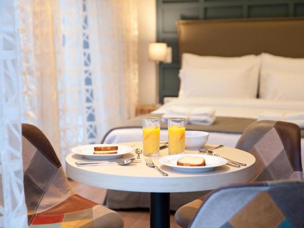 Athens Platinum Rooms and Suites : photo 10 de la chambre suite avec jacuzzi