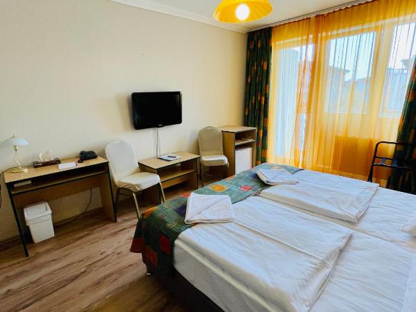 Hotel Magistern Konferencia és WellnessHotel : photo 1 de la chambre chambre simple avec balcon