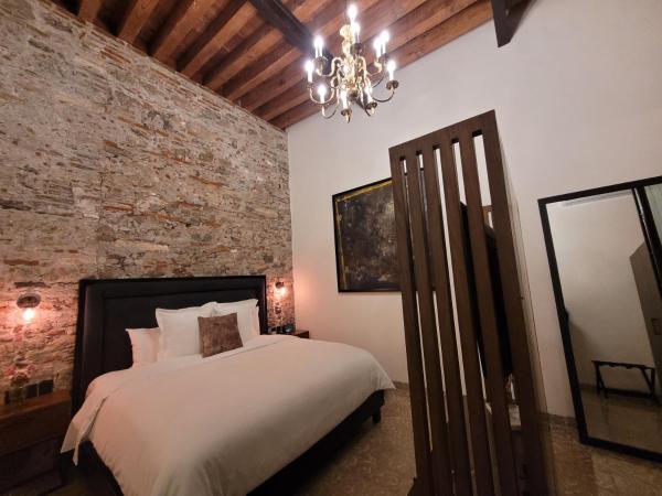 Milo Collection Hotel : photo 2 de la chambre suite junior