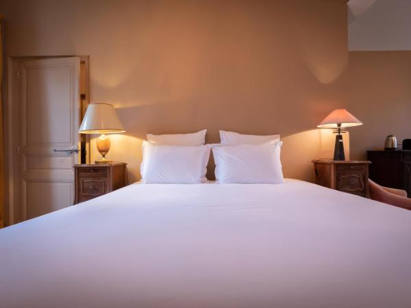 Domaine de Charnay - Résidence de charme : photo 1 de la chambre chambre lit king-size supérieure