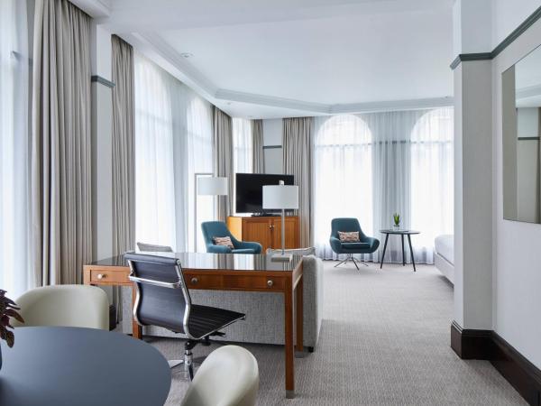 Leeds Marriott Hotel : photo 3 de la chambre suite junior avec accès au salon exécutif - vue sur ville