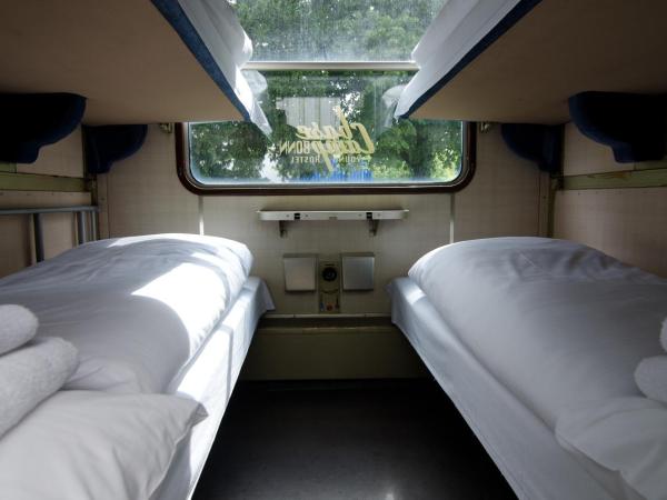 BaseCamp Bonn : photo 3 de la chambre train couchette (extérieur)