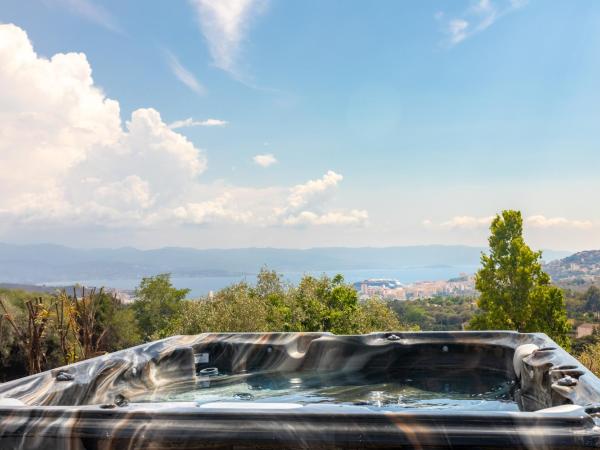 CASA LC chambre2 vue Mer Jacuzzi : photo 9 de la chambre chambre double - vue sur mer