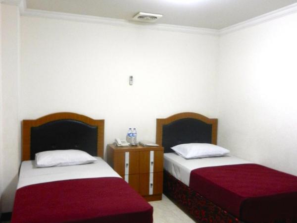 Karsa Utama Hotel : photo 2 de la chambre chambre double ou lits jumeaux supérieure