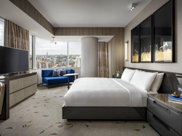 JW Marriott Edmonton ICE District : photo 1 de la chambre chambre d'angle deluxe avec 1 lit king-size