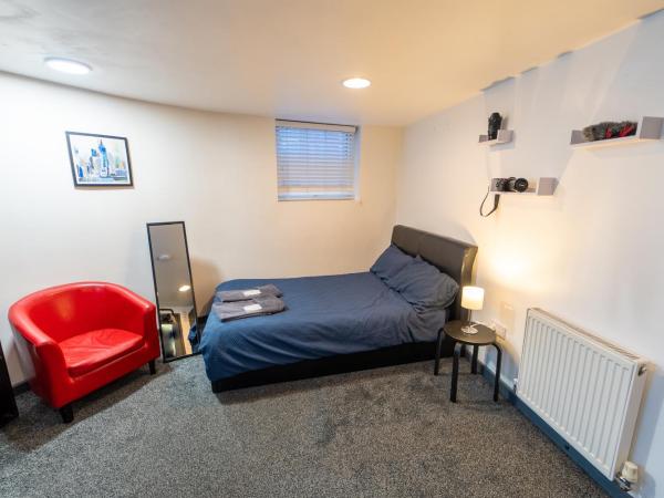 STAY SA Equipped Studios 10 mins from City centre and next to UOB! : photo 2 de la chambre studio double deluxe