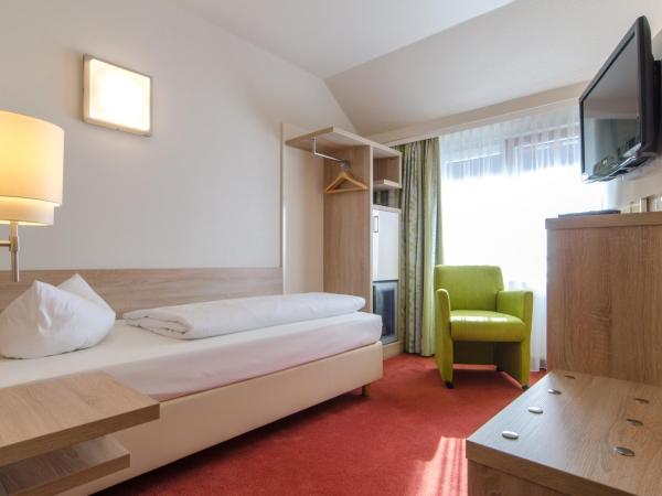 Garden Hotel : photo 5 de la chambre chambre simple standard