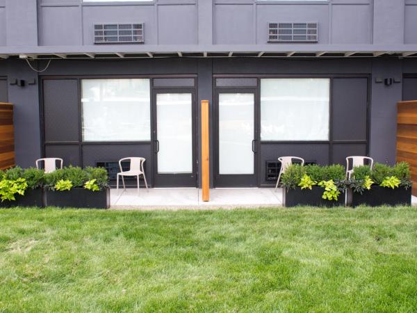 Trumbull and Porter - Detroit Downtown : photo 4 de la chambre chambre double avec patio