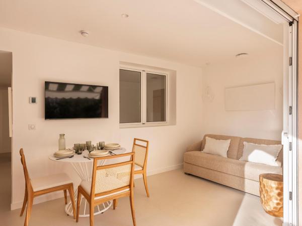 Maison Carla Rosa Cannes : photo 2 de la chambre suite 2 chambres