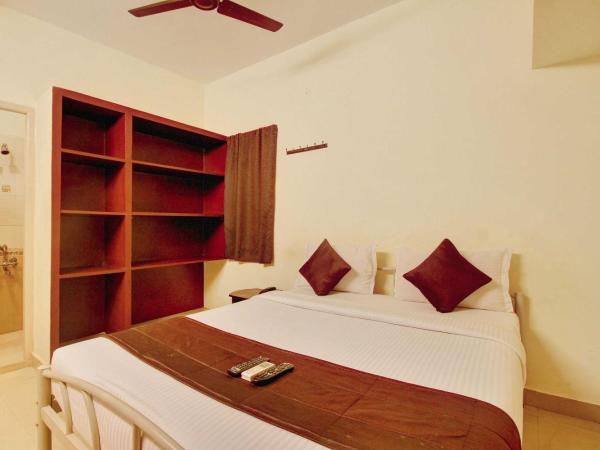 Flagship Yazhini Service Apartment Near Jazz Cinemas Luxe : photo 9 de la chambre chambre double standard