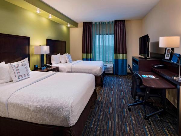 Fairfield Inn and Suites by Marriott Austin Northwest/Research Blvd : photo 3 de la chambre studio lit queen-size avec canapé-lit