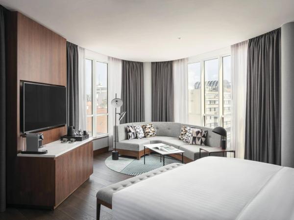 Prague Marriott Hotel : photo 2 de la chambre chambre club lit king-size avec accès au m club