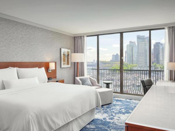 The Westin Bayshore, Vancouver : photo 1 de la chambre chambre lit king-size premium - vue sur port de plaisance et ville