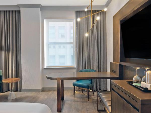 Le Méridien St. Louis Downtown : photo 7 de la chambre chambre lit king-size