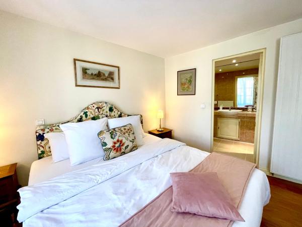 Le Logis Plantagenêt : photo 3 de la chambre chambre lit king-size