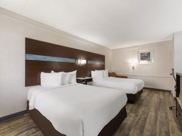 Quality Inn & Suites Airport : photo 4 de la chambre chambre double traditionnelle