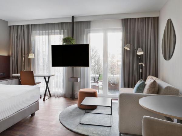 Residence Inn by Marriott Munich City East : photo 2 de la chambre studio avec terrasse