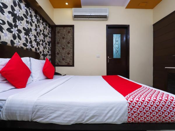 Hotel J P Inn Near Patel Nagar Metro Station : photo 5 de la chambre chambre triple classique