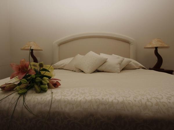 Villa Triana-Adults Only : photo 10 de la chambre suite avec balcon - vue sur mer